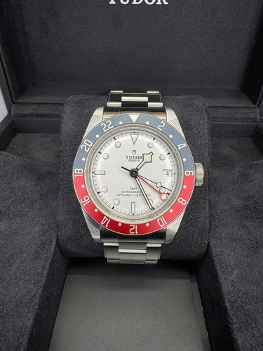 Tudor pepsi white - tudor, opaline