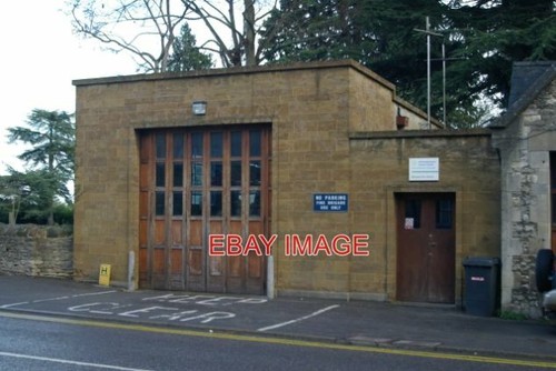 Photo brackley fire station - photo,