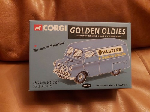 Corgi bedford van ovaltine - bedford, ca