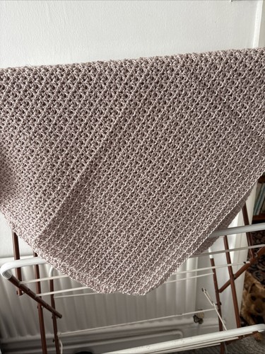 Hand crocheted throw silky - hand,