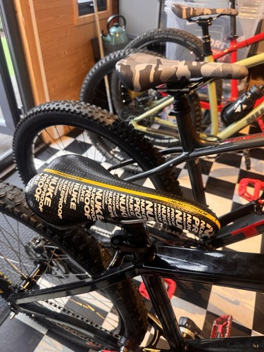Ultra rare nukeproof - 🚲,