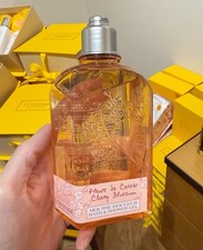 L’Occitane Fleurs de