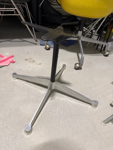 Vtg herman miller - vtg,