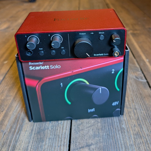 Focusrite scarlett solo 4th - solo,