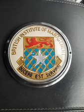 VINTAGE BRITISH INSTITUTE OF MANAGEMENT CAR BADGE / CAR GRILLE MASCOT BADGE BAR 