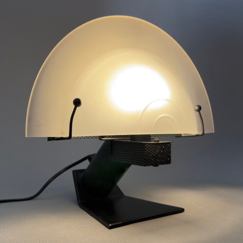 Crescent table lamp opaline - table,