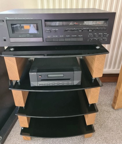 Custom design stand - design, fi
