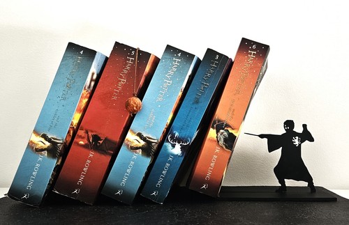 Harry potter book end - book,
