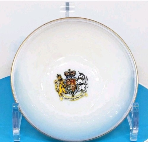 Vintage 1953 queen elizabeth - vintage,