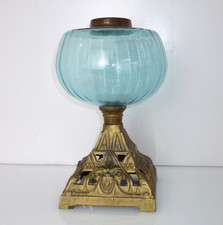 ANTIQUE CAST IRON OIL LAMP