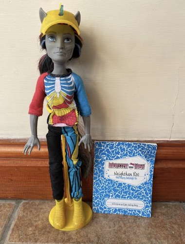 Monster high doll neighthan - doll,