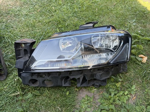 Audi headlights 2010 - headlights,