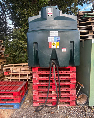 Titan 2500 litre oil - titan, storage