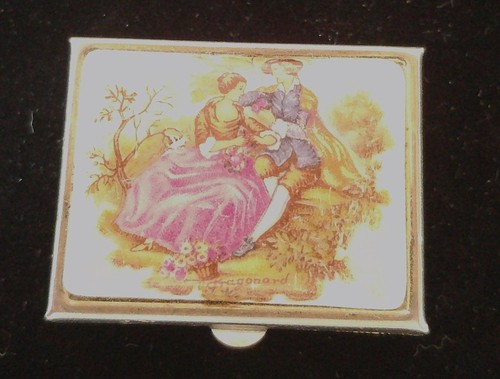 Vintage gold tone snuff box - vintage,