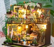 DIY Miniature Dollhouse