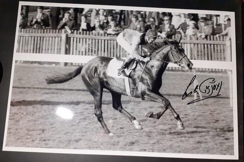 Lester piggott racing legend - lester,