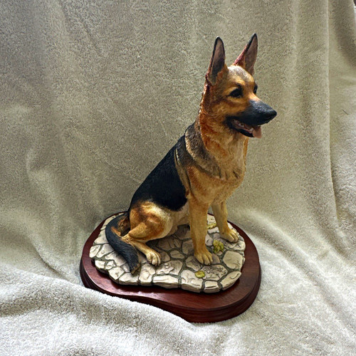Alsatian german shepherd dog - alsatian/german,
