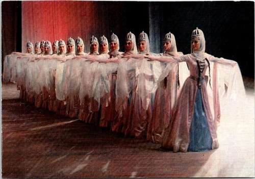Russian dancers narnari - dancers,
