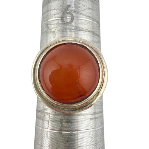 Round carnelian cabochon - round,
