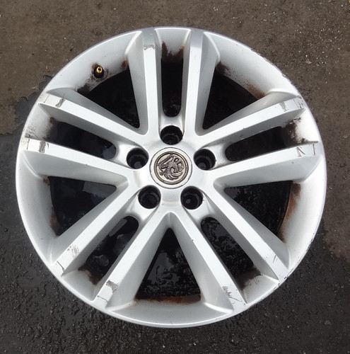 Vauxhall vectra alloy - vauxhall, 17"