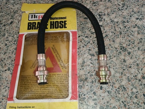 Front flexible brake hose - front,