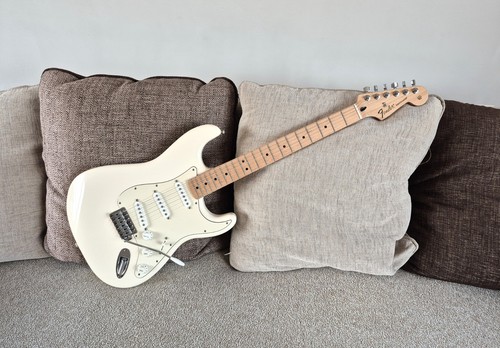 2015 fender standard - 2015,