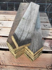 Four 800mm x 70mm x 19mm pointed top pales picket fence