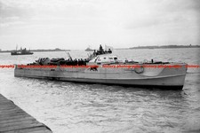 F016267 German Schnellboot E boat S 204 with white flag Felixstowe Suffolk 1945