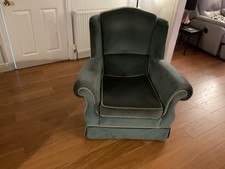 QUALITY WING BACK LOUNGE CHAIR