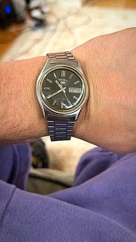Seiko automatic day date - 5,
