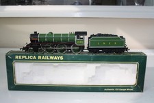 REPLICA RAILWAYS LNER 4-6-0 CLASS B1 LOCOMOTIVE 'SPRINGBOK' GREEN 100