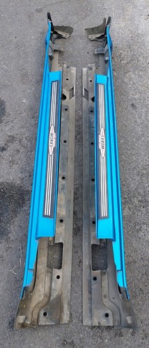 Mini aero side skirts with - aero,