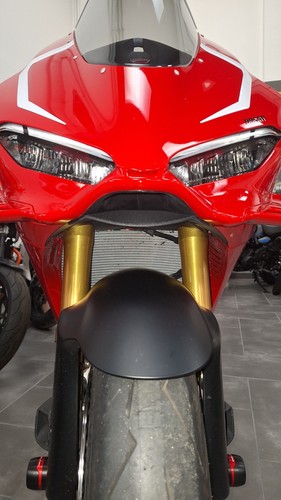 Ducati panigale v4s 3d - v4,