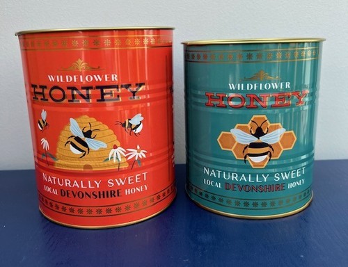 Medium storage tins set - tins, of