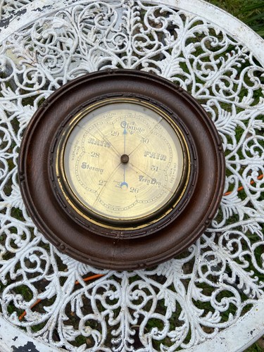 George oak circular aneroid - oak,