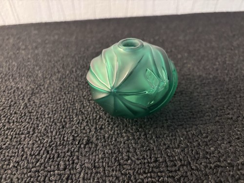 Lalique france mod2 green - lalique,