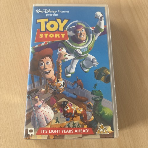 Walt disney pictures - walt,