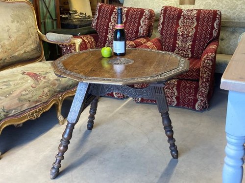 Fine and unusual carved - fine,