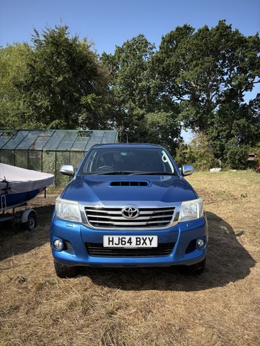 Toyota hilux invincible double - invincible,