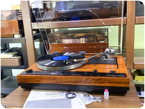 Thorens 520 turntable - 520, w/