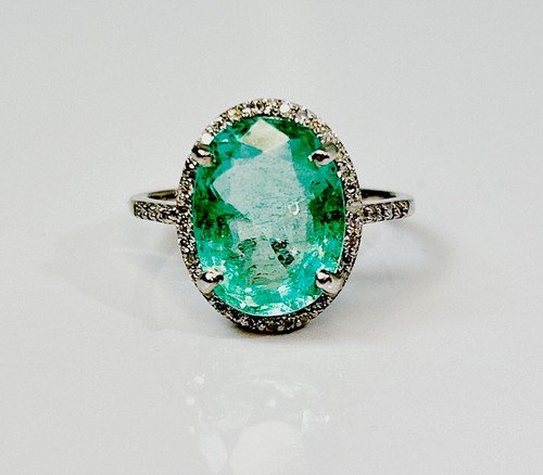 Beautiful 15ct natural - 4.15ct,