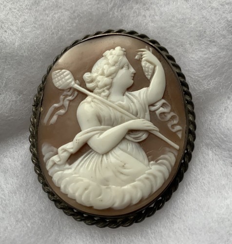 Antique cameo brooch - antique,