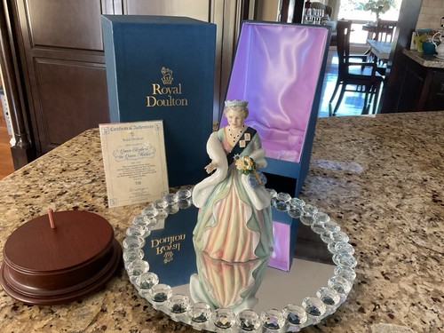 Royal doulton queen elizabeth - royal,