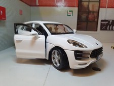 Porsche Macan White 2014 V6