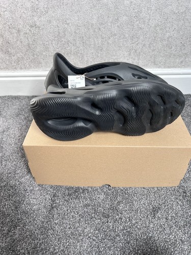 Adidas yeezy kanye foam runner - kanye,