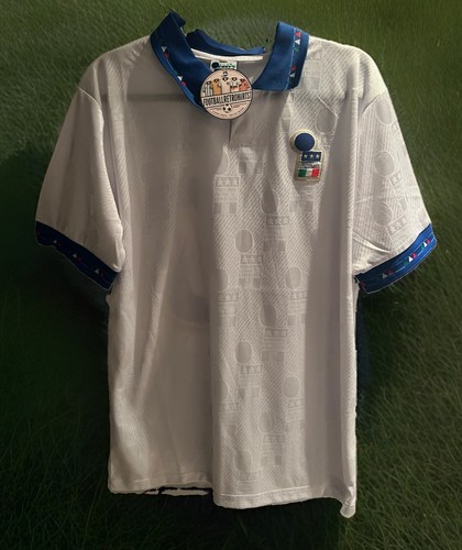 Italy 1992 away - away,
