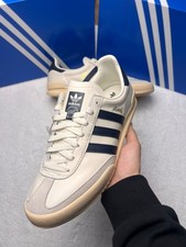 UK 9 New Adidas Jeans Chalk