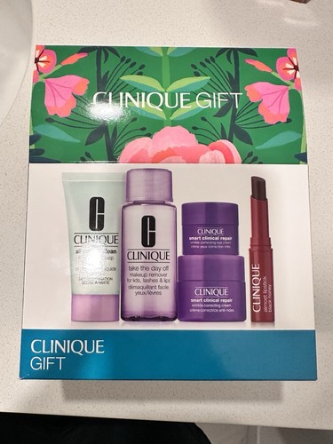 Clinique gift box and mascara