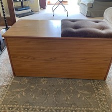 Schreiber Mid Century Blanket Box With Padded Seat
