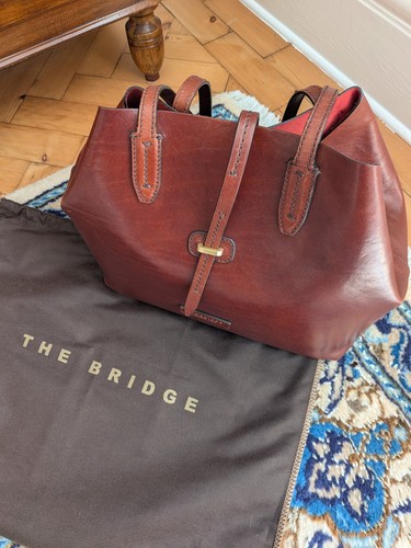 The bridge chestnut brown - the,